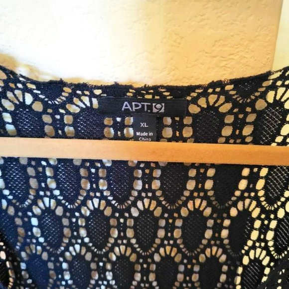 Black Crocheted Top with Satin Ribbon Tie & Cap Sleeves - Size XL - Picture 4 of 4